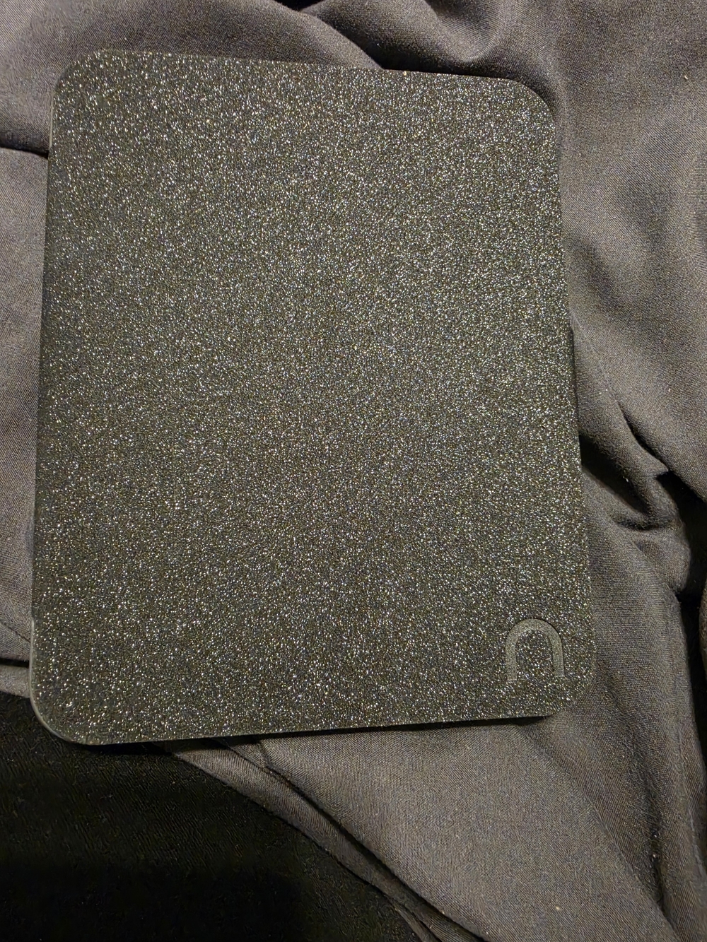 Barnes & Noble Nook Glow light 4 Ereader And Black Sparkle Cover